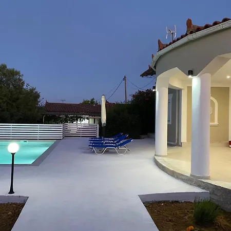 Meredith Zakynthos 롯지