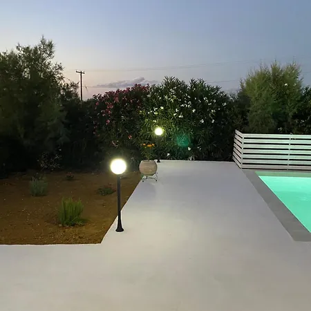 Meredith Zakynthos 롯지 킵셀리
